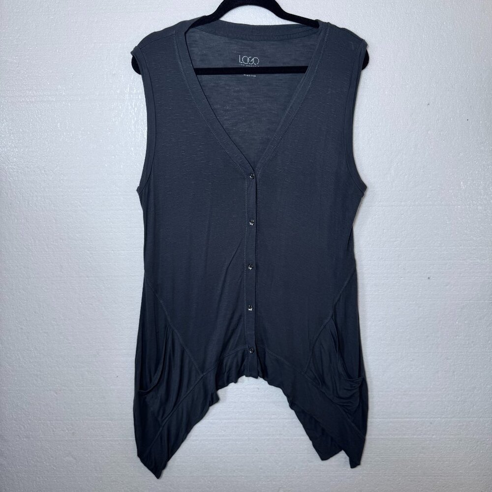 LOGO Lori Goldstein Size Medium Gray Lagenlook Button Front Vest Shark Bite Hem